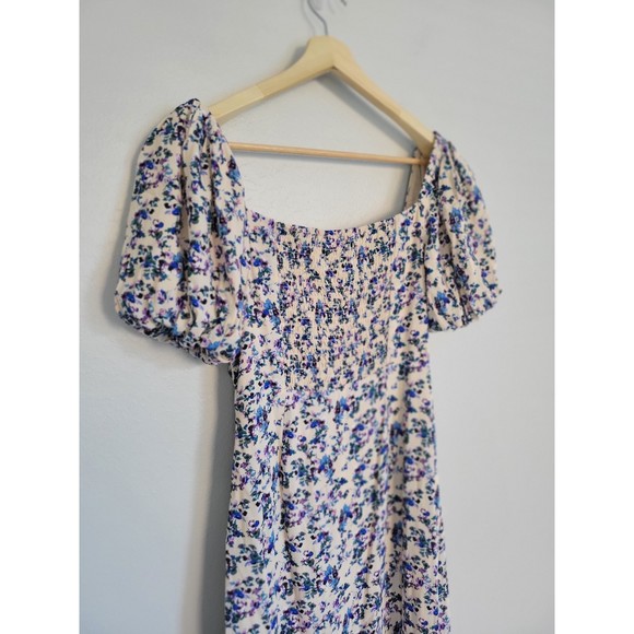 ASTR the Label Ditsy Floral Square Neck Bubble Sleeve Midi Dress - Picture 12 of 12